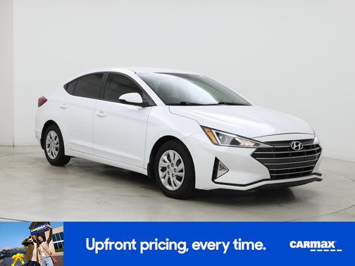 White 2020 Hyundai ELANTRA SE