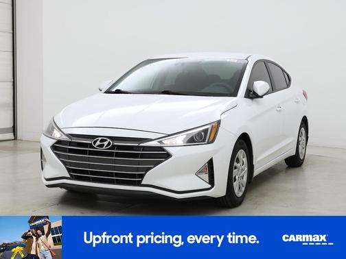 White 2020 Hyundai ELANTRA SE