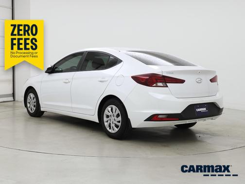 White 2020 Hyundai ELANTRA SE
