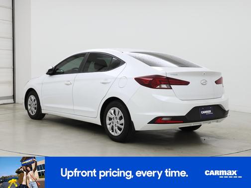 White 2020 Hyundai ELANTRA SE