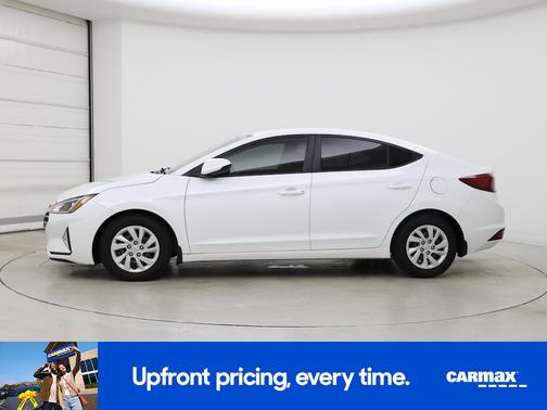 White 2020 Hyundai ELANTRA SE