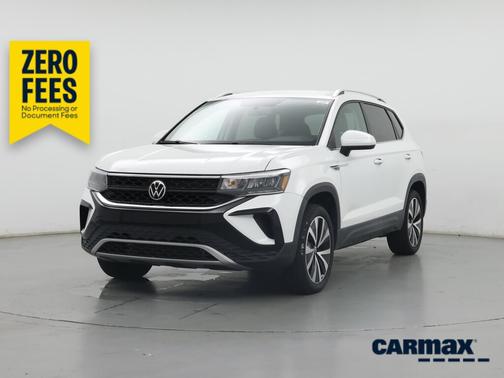 White 2022 Volkswagen Taos SE
