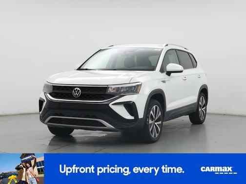 White 2022 Volkswagen Taos SE