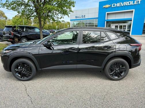 Mosaic Black Metallic 2026 Chevrolet Trax ACTIV
