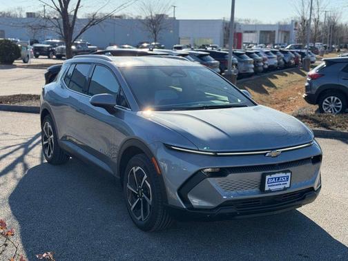 2026 Chevrolet Equinox EV LT 2