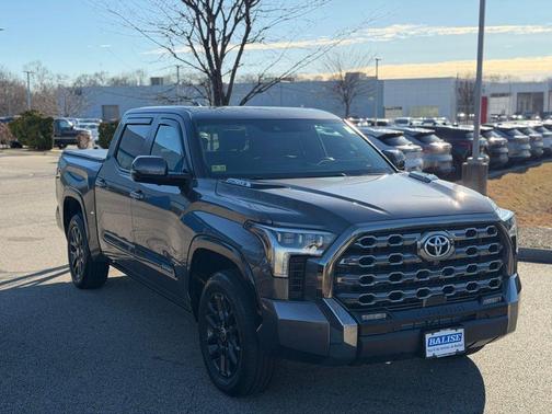 2024 Toyota Tundra Hybrid Platinum