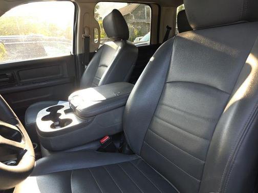 Bright Silver Metallic Clearcoat 2017 RAM 2500 Tradesman Crew Cab 4x4 6'4' Box