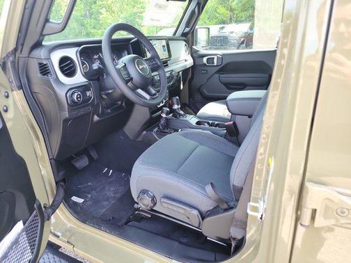 2025 Jeep Gladiator Sport S