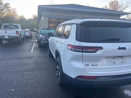 2023 Jeep Grand Cherokee L Altitude