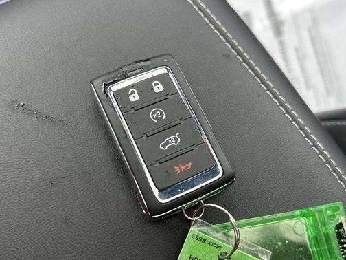 Copper Shino Metallic Clearcoat 2026 Jeep Grand Cherokee Limited