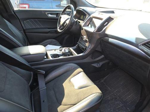 Agate Black 2020 Ford Edge ST