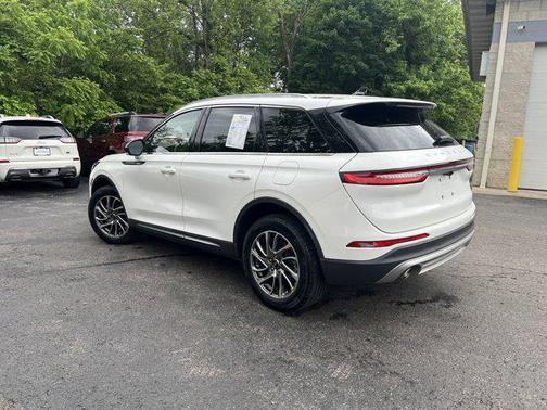 2022 Lincoln Corsair Standard
