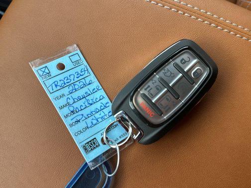 2026 Chrysler Pacifica L