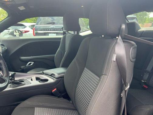 Destroyer Gray Clearcoat 2023 Dodge Challenger SXT