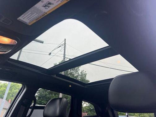 Diamond Black Crystal Pearlcoat 2020 Jeep Grand Cherokee Limited