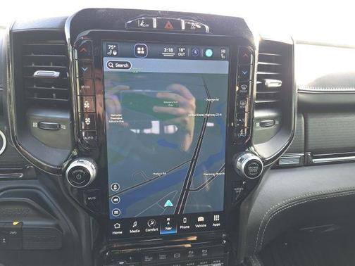 2022 RAM 3500 Limited Crew Cab 4x4 8' Box