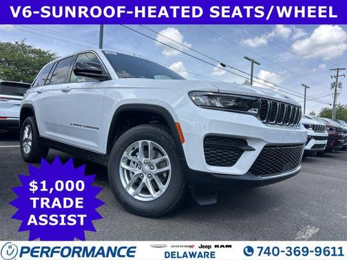 Bright White Clearcoat 2026 Jeep Grand Cherokee Altitude