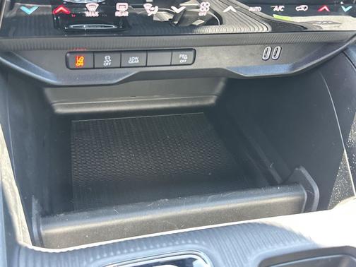 '41 2026 Jeep Cherokee Laredo 4x4