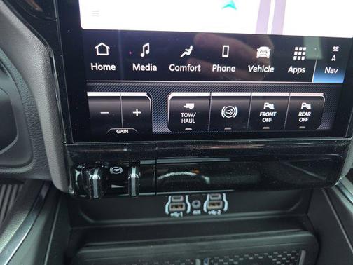 2026 RAM 2500 Laramie Crew Cab 4x4 6'4' Box