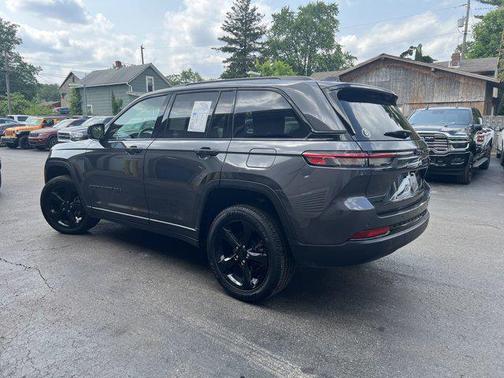 2024 Jeep Grand Cherokee Altitude