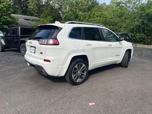 2019 Jeep Cherokee Overland