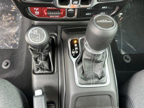 2025 Jeep Gladiator Willys