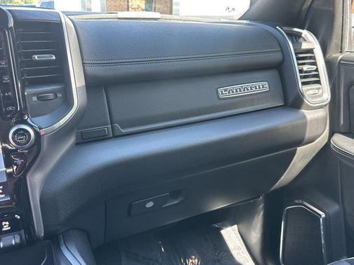 2025 RAM 2500 Laramie Crew Cab 4x4 8' Box