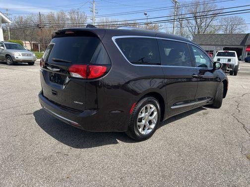 2017 Chrysler Pacifica Limited