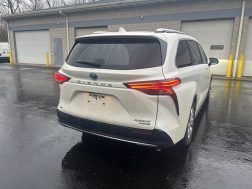 2021 Toyota Sienna Platinum 7 Passenger