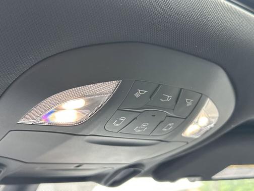 Diamond Black Crystal Pearlcoat 2027 Chrysler Pacifica L