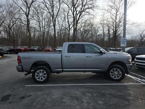 2020 RAM 2500 Big Horn Crew Cab 4X4 6'4' Box