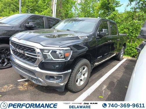 Diamond Black Crystal Pearlcoat 2023 RAM 1500 Big Horn/Lone Star