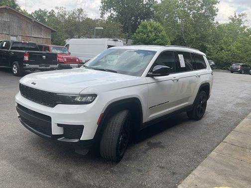 2023 Jeep Grand Cherokee L Altitude