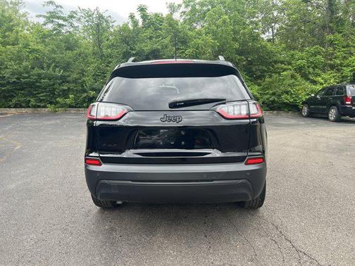 2023 Jeep Cherokee Altitude