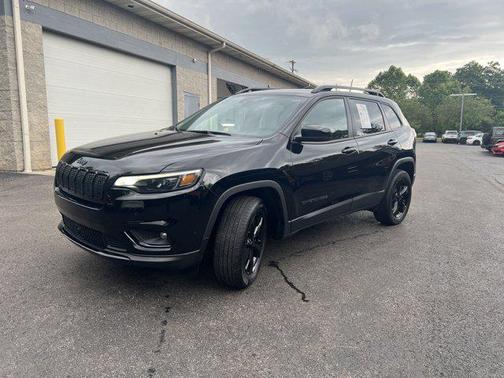 2023 Jeep Cherokee Altitude