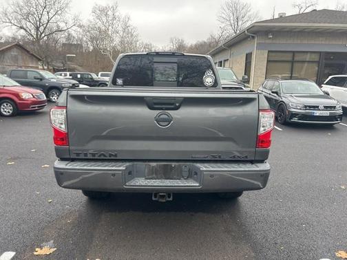 2018 Nissan Titan SL