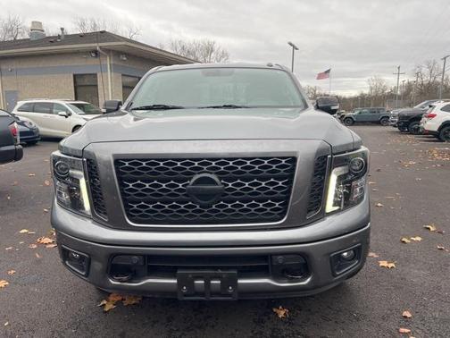 2018 Nissan Titan SL