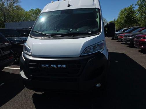 Bright White Clearcoat 2025 RAM ProMaster 2500 Tradesman