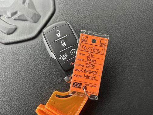 2026 RAM 3500 Laramie Crew Cab 4x4 8' Box