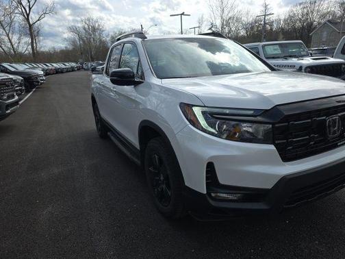 2025 Honda Ridgeline Black