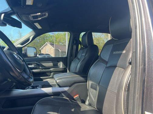 Granite Crystal Metallic Clearcoat 2022 RAM 2500 Laramie Crew Cab 4x4 6'4' Box