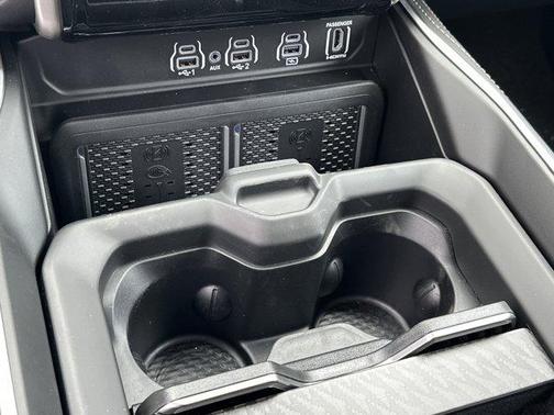 Molten Red Pearlcoat 2026 RAM 1500 ST