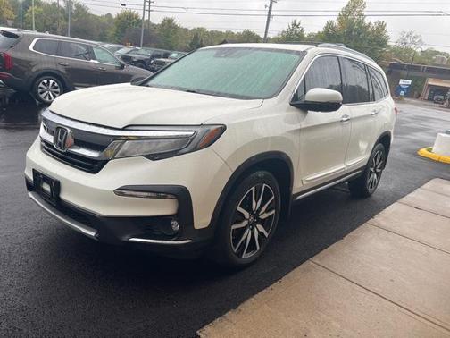 2019 Honda Pilot Touring 8-Passenger