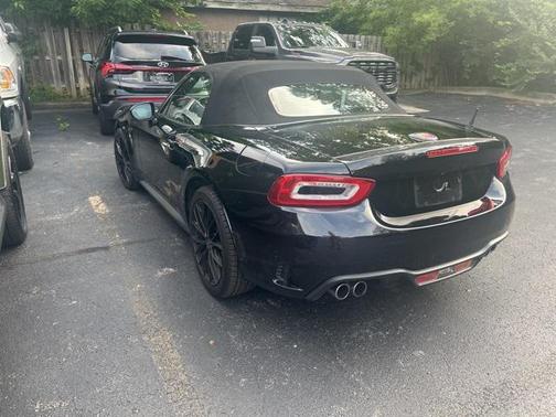 2017 FIAT 124 Spider Base