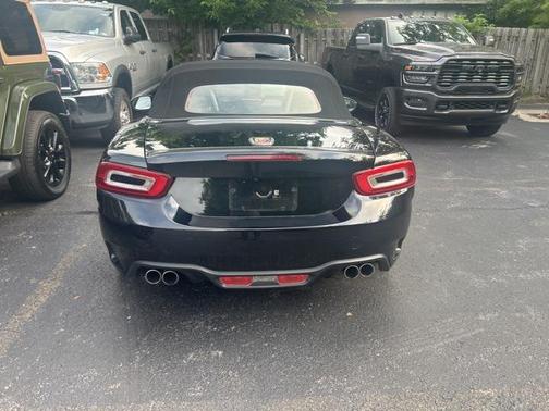2017 FIAT 124 Spider Base
