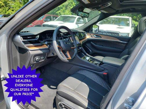 2025 Jeep Grand Cherokee Summit