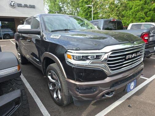 Diamond Black Crystal Pearlcoat 2020 RAM 1500 Longhorn