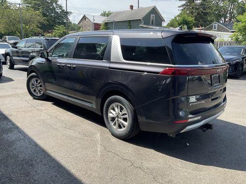 2022 Kia Carnival LXS