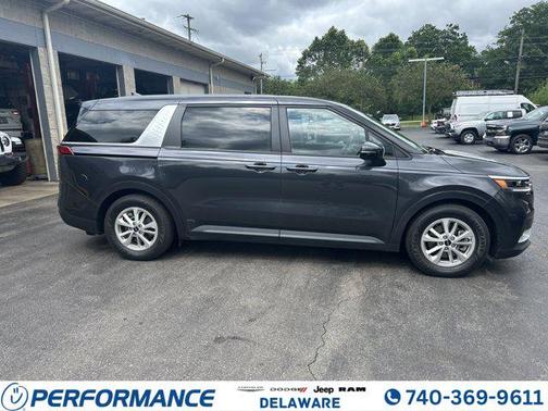 2022 Kia Carnival LXS