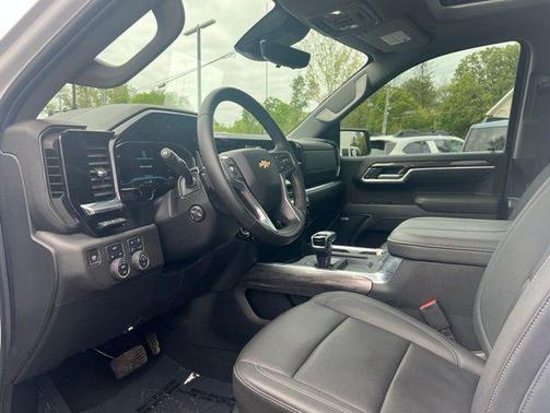 Summit White 2025 Chevrolet Silverado 1500 LTZ